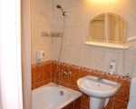 Táborhelyszínek - Balatonföldvár Hotel, fürdőszoba